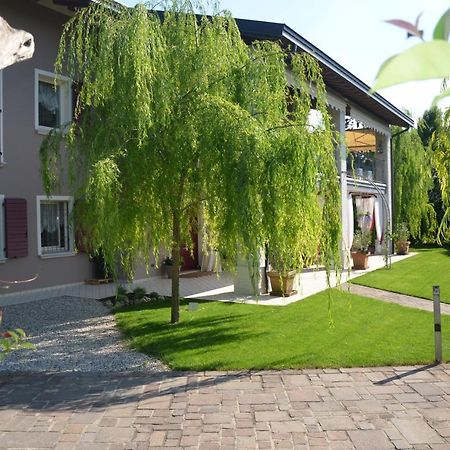 Asso Bed & Breakfast Manerba del Garda Exteriör bild