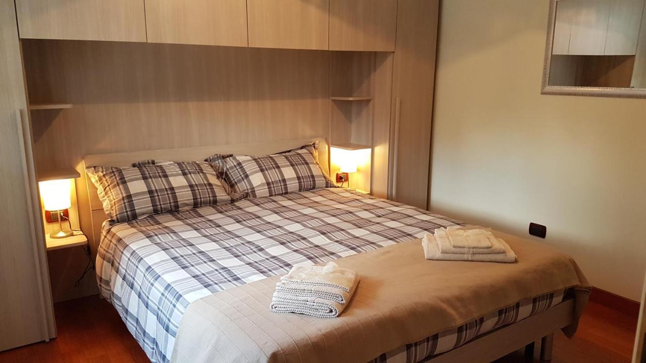 Asso Bed & Breakfast Manerba del Garda Exteriör bild