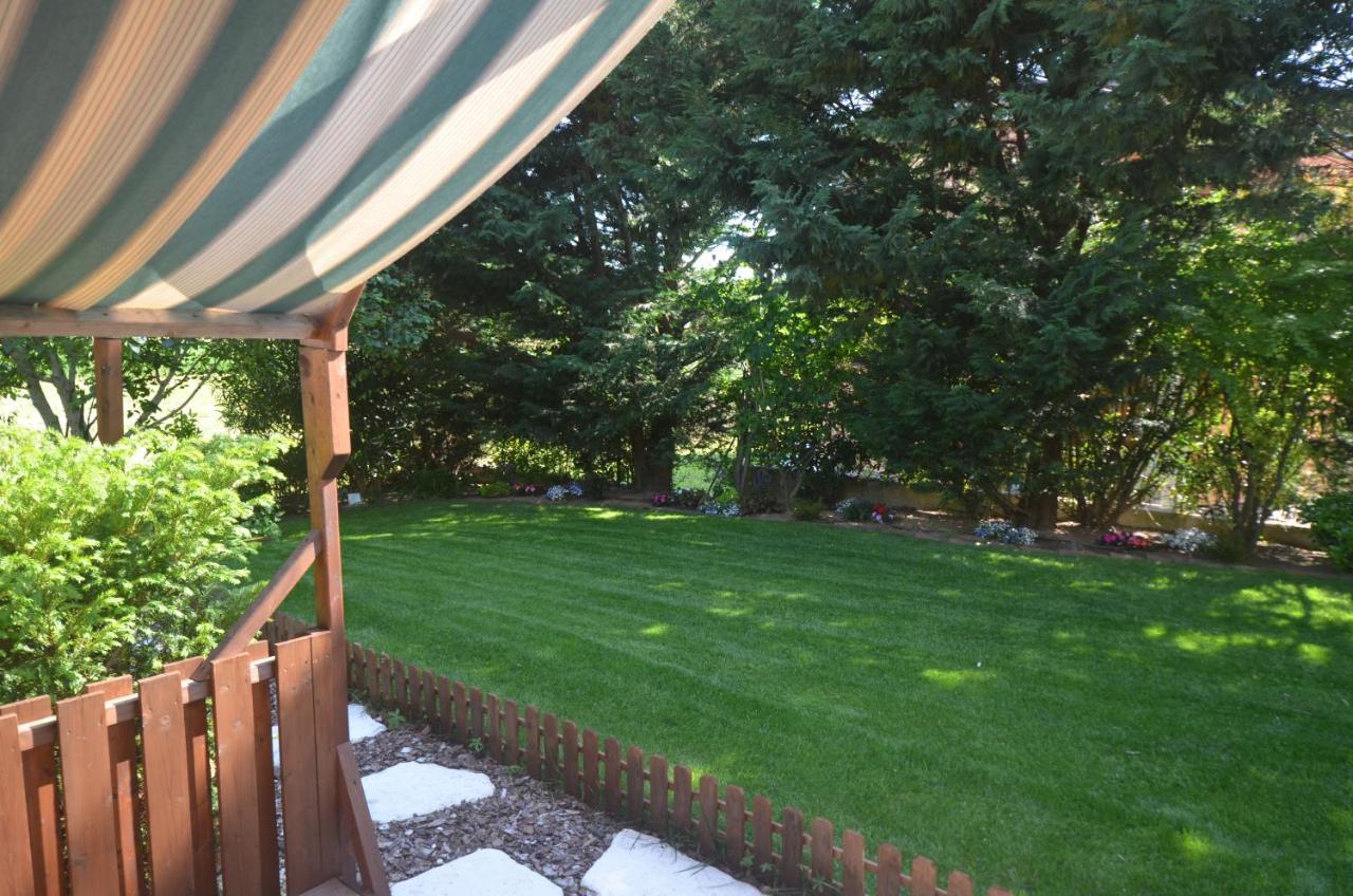 Asso Bed & Breakfast Manerba del Garda Exteriör bild