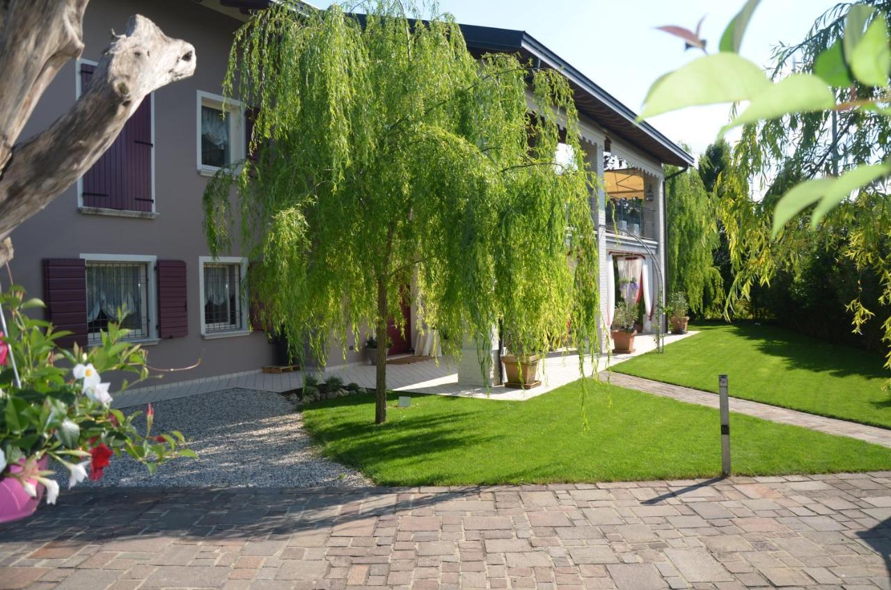 Asso Bed & Breakfast Manerba del Garda Exteriör bild