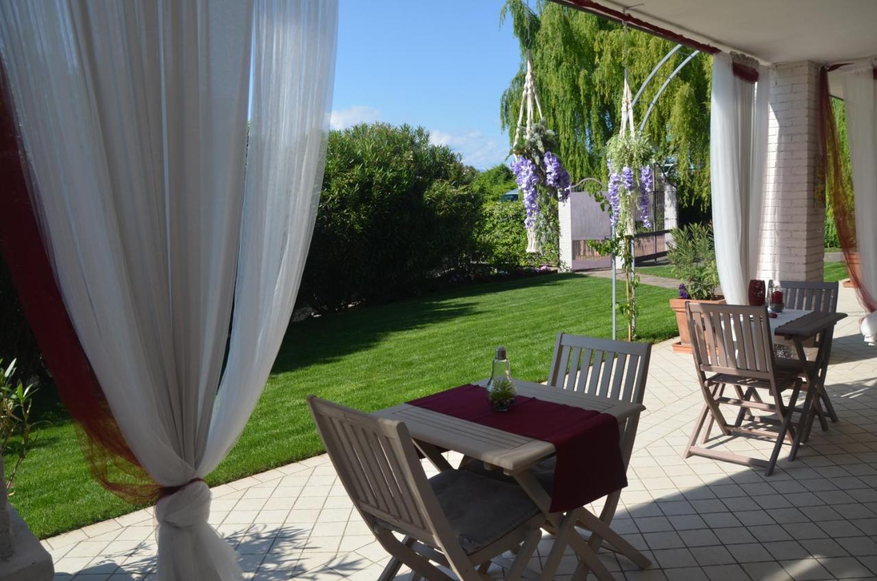 Asso Bed & Breakfast Manerba del Garda Exteriör bild