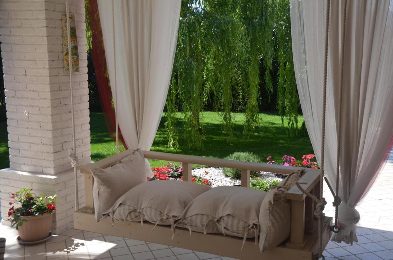 Asso Bed & Breakfast Manerba del Garda Exteriör bild