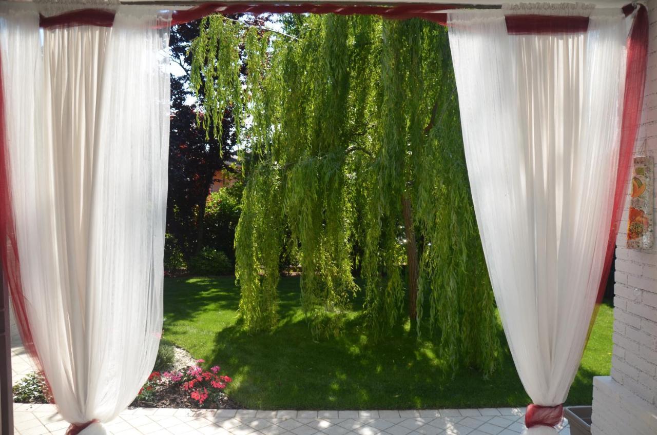 Asso Bed & Breakfast Manerba del Garda Exteriör bild