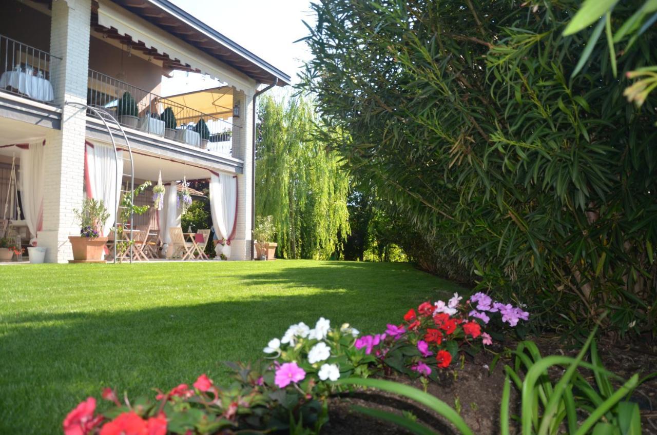 Asso Bed & Breakfast Manerba del Garda Exteriör bild