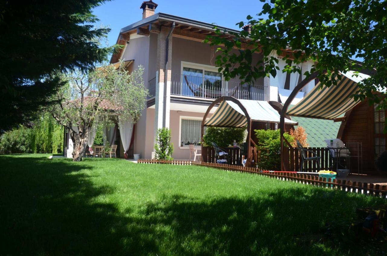 Asso Bed & Breakfast Manerba del Garda Exteriör bild