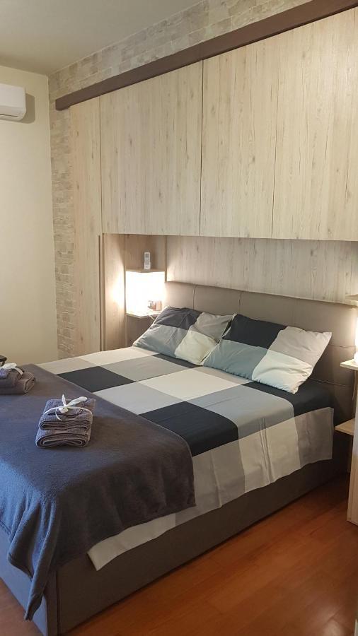 Asso Bed & Breakfast Manerba del Garda Exteriör bild