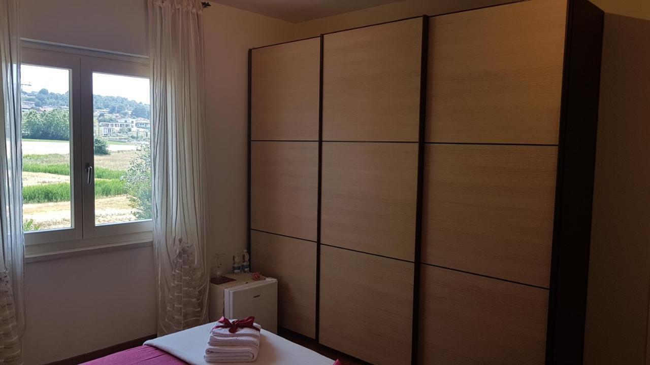 Asso Bed & Breakfast Manerba del Garda Exteriör bild